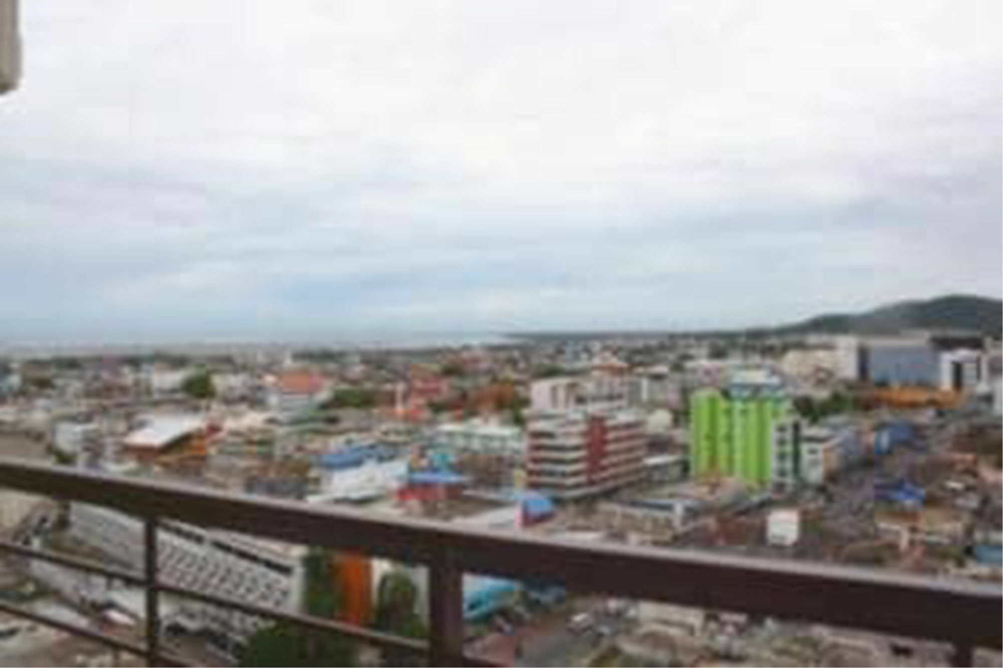 Eak Condoview Chonburi Esterno foto